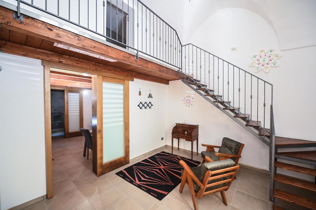 La Volta Di Fulcignano Apartment Lecce Luaran gambar